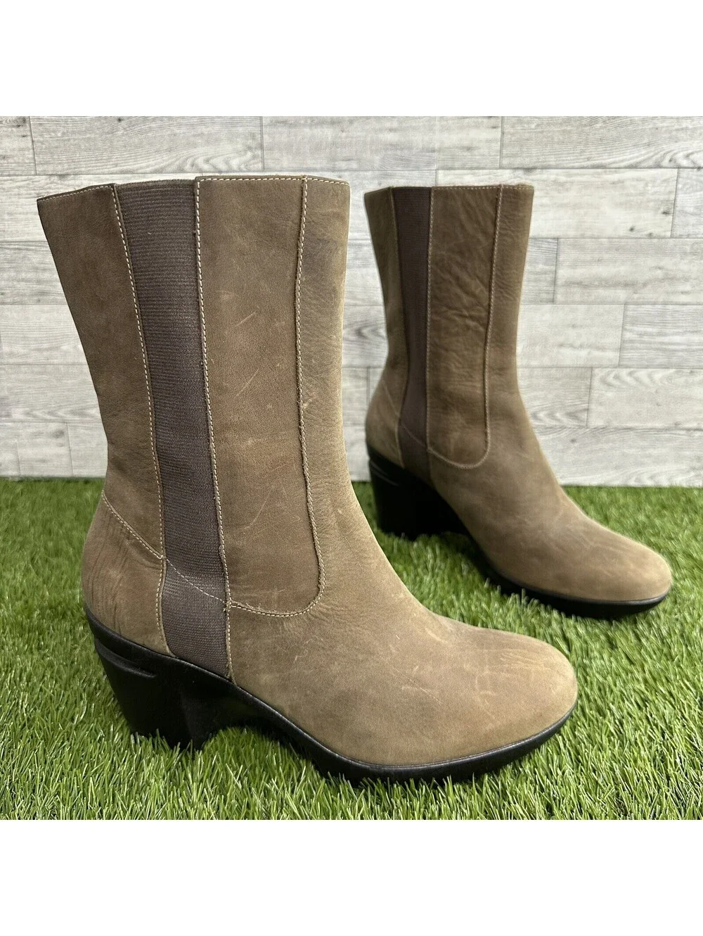 COLE HAAN Air Sara Short Boot Booties Olive Green Women’s Size 8B (D29422)